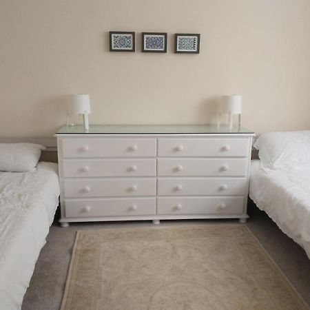 Spacious 2-Bed Apartment In Ruthin Exterior foto