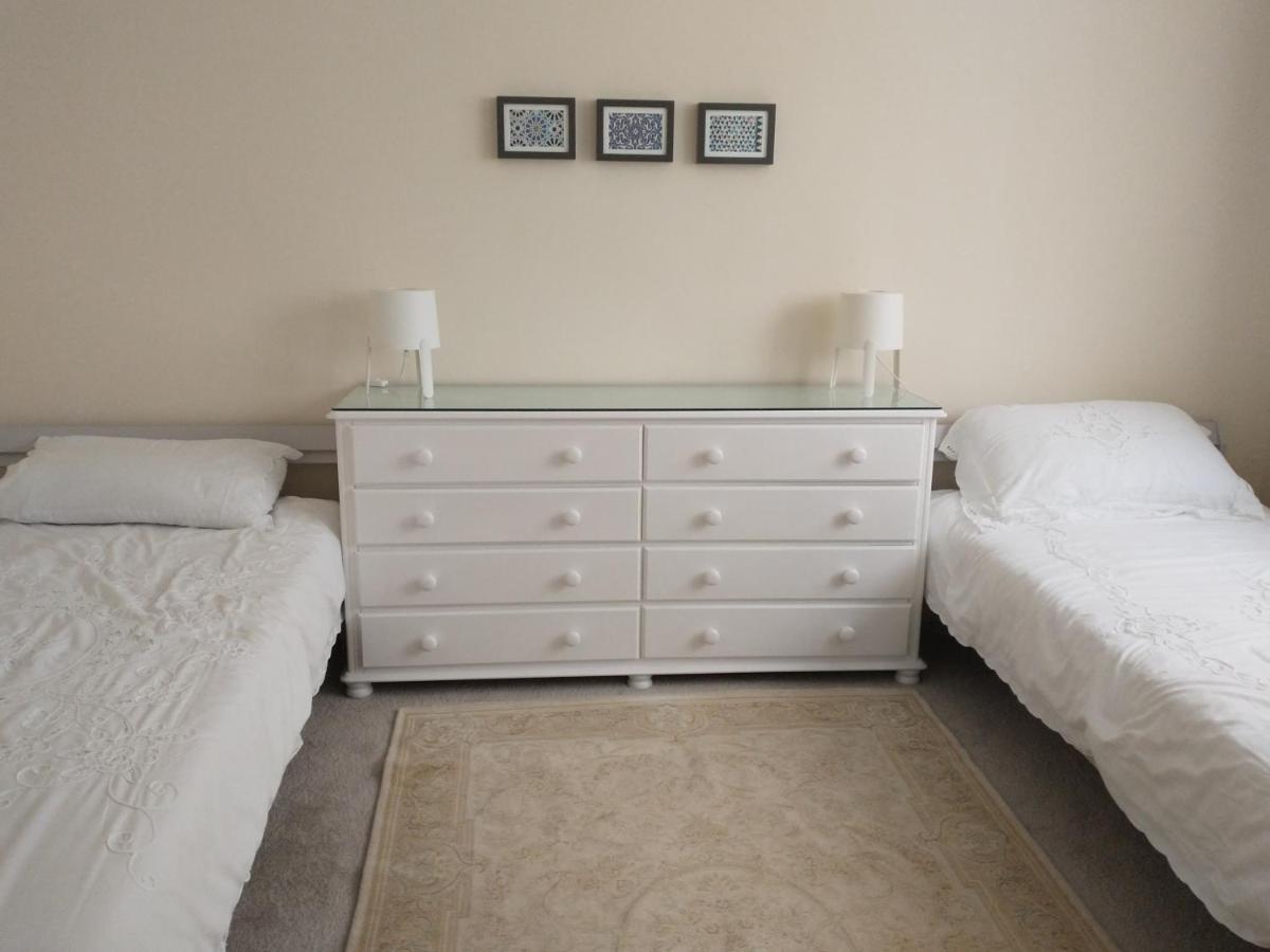 Spacious 2-Bed Apartment In Ruthin Exterior foto