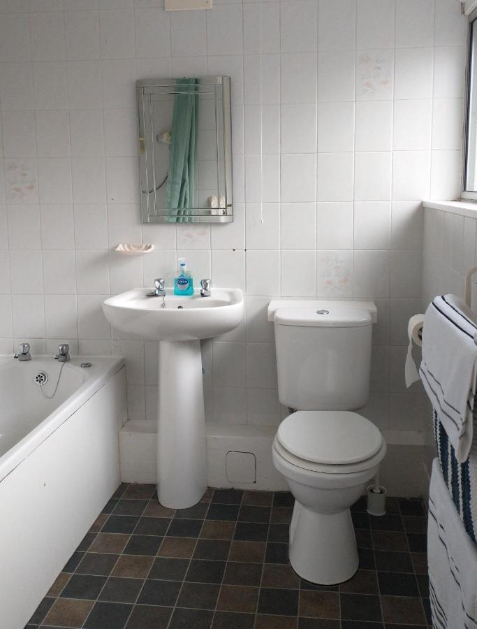 Spacious 2-Bed Apartment In Ruthin Exterior foto